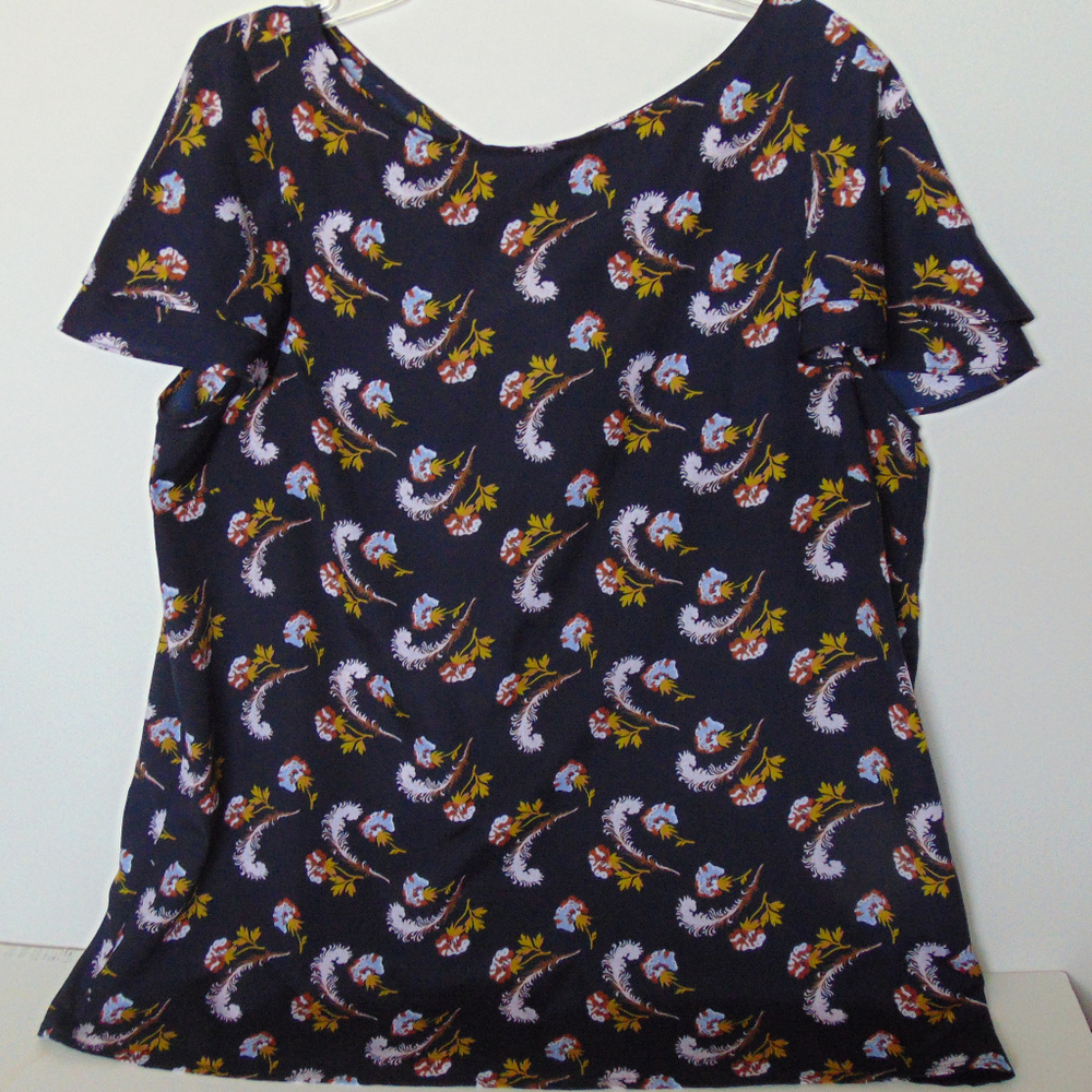 Banana Republic Navy Feather Print Blouse Medium